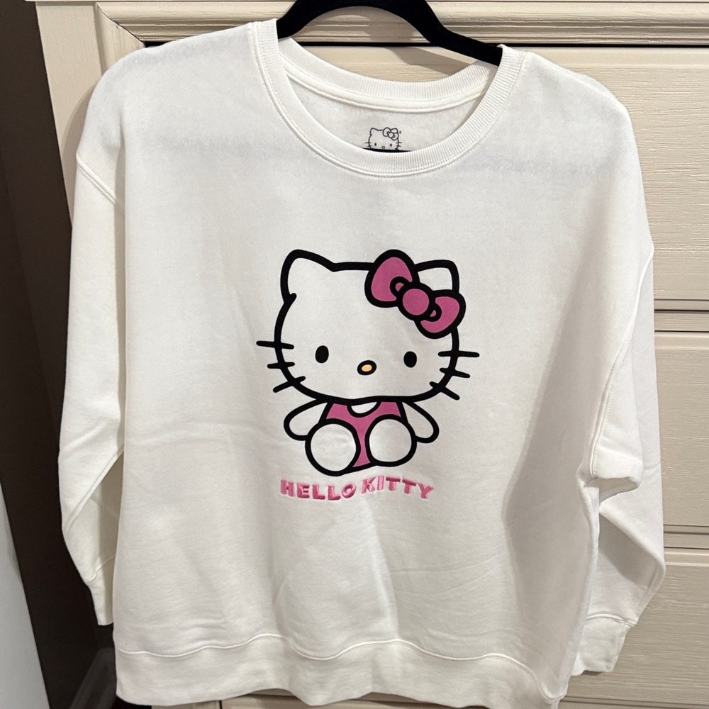 Oversized Hello Kitty White Sweatshirt - Small
